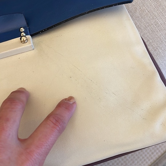 Valentino Garavani Handbag - Picture 5 of 6